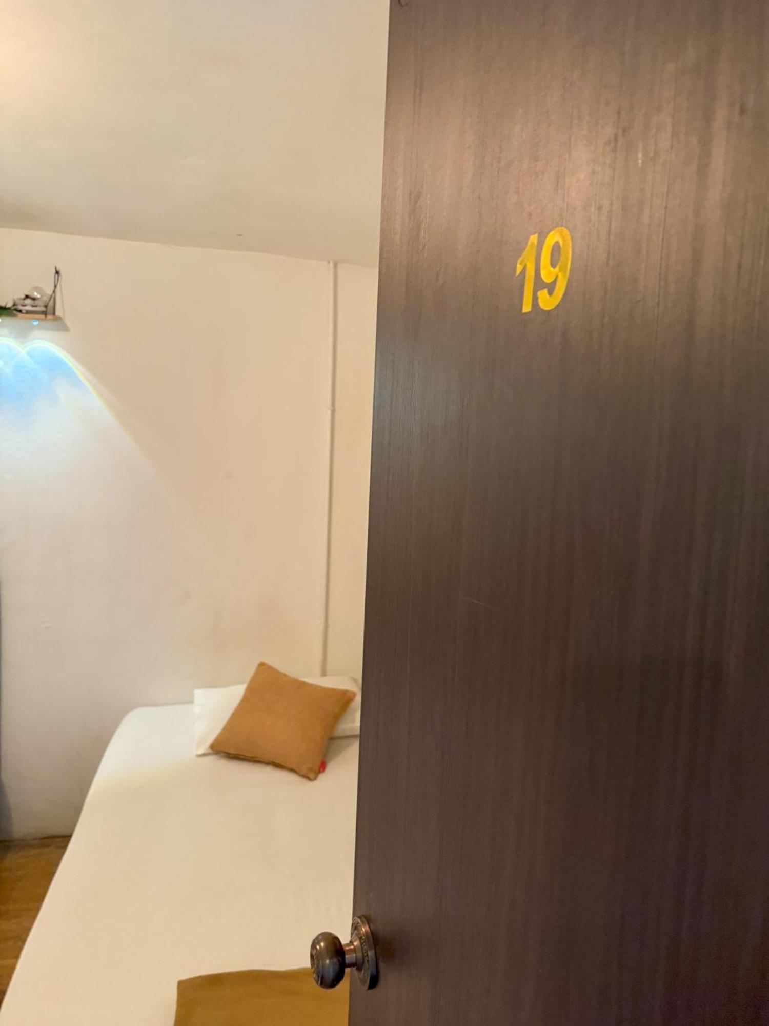 Tonight Hotel ジョージタウン エクステリア 写真